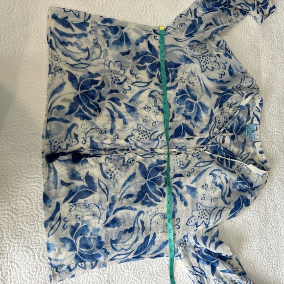 CeCe Blue and White Floral Blouse - Picture 9 of 10